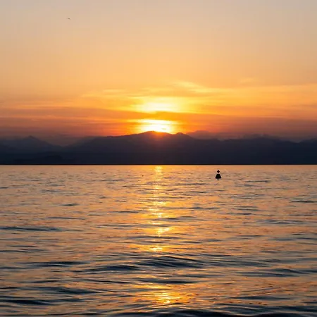 Ausblick Gardasee - Mit Seeblick, Infinity Pool, Garten Und Garage * 라찌제