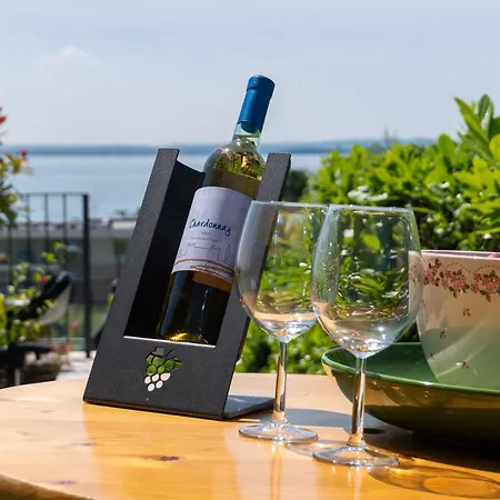 아파트 Ausblick Gardasee - Mit Seeblick, Infinity Pool, Garten Und Garage *