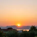 Lägenhet Ausblick Gardasee - Mit Seeblick, Infinity Pool, Garten Und Garage