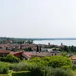 Ausblick Gardasee - Mit Seeblick, Infinity Pool, Garten Und Garage Lägenhet