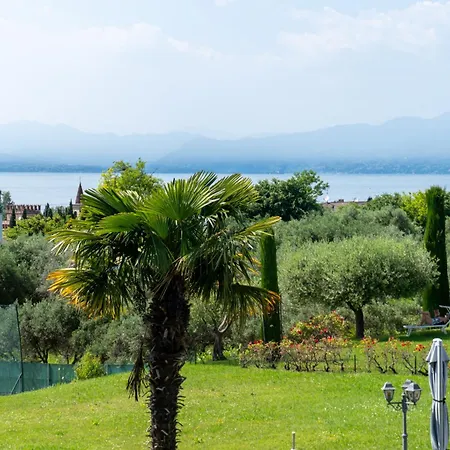 Ausblick Gardasee - Mit Seeblick, Infinity Pool, Garten Und Garage Appartement Lazise