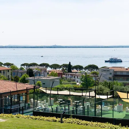 Appartement Ausblick Gardasee - Mit Seeblick, Infinity Pool, Garten Und Garage