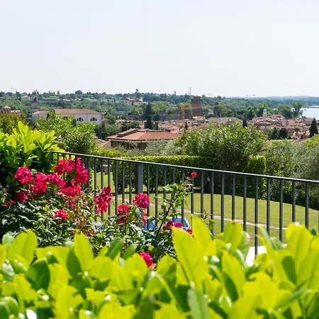 Ausblick Gardasee - Mit Seeblick, Infinity Pool, Garten Und Garage Appartement *