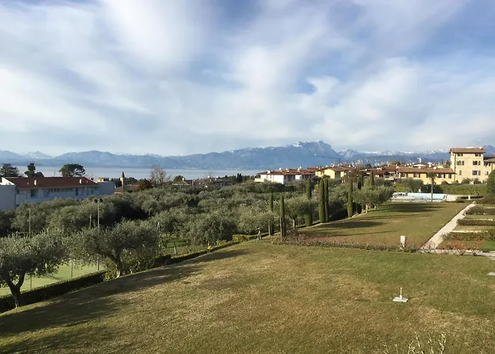 아파트 Ausblick Gardasee - Mit Seeblick, Infinity Pool, Garten Und Garage *