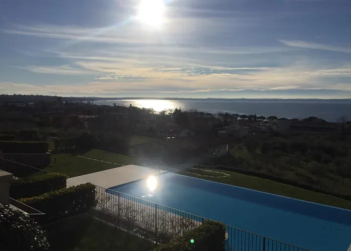 Ausblick Gardasee - Mit Seeblick, Infinity Pool, Garten Und Garage * 라찌제
