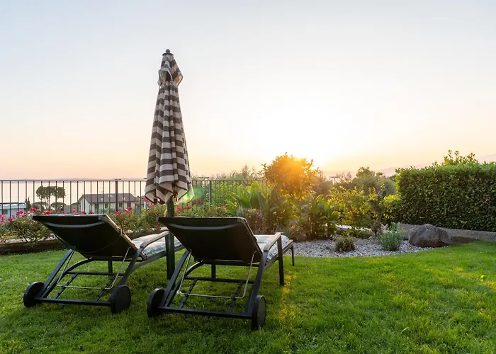 아파트 Ausblick Gardasee - Mit Seeblick, Infinity Pool, Garten Und Garage 라찌제