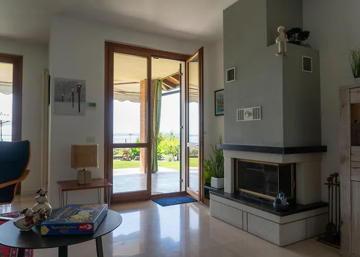 아파트 Ausblick Gardasee - Mit Seeblick, Infinity Pool, Garten Und Garage *