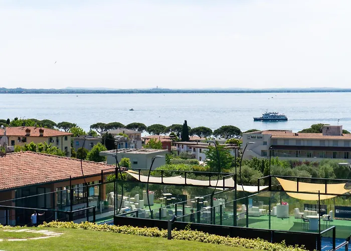아파트 Ausblick Gardasee - Mit Seeblick, Infinity Pool, Garten Und Garage